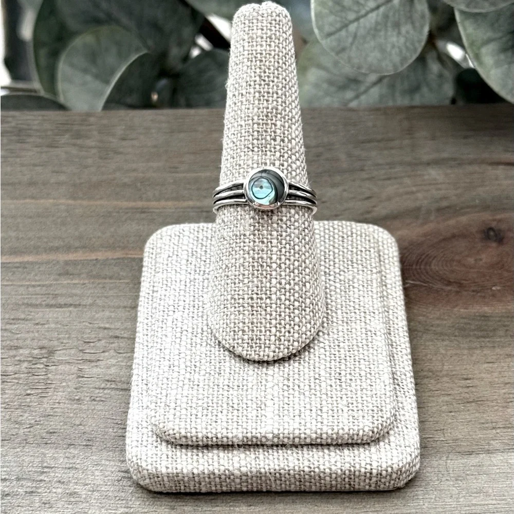 925 Sterling Silver with Abalone Shell Ring! Available in sizes 4-10! NEW!